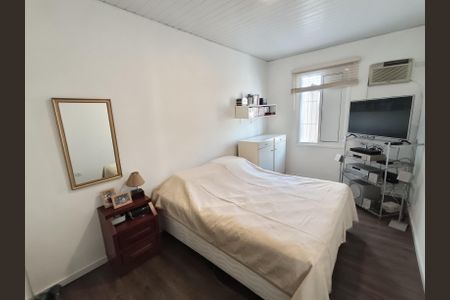 Casa à venda com 150m², 5 quartos e 3 vagas