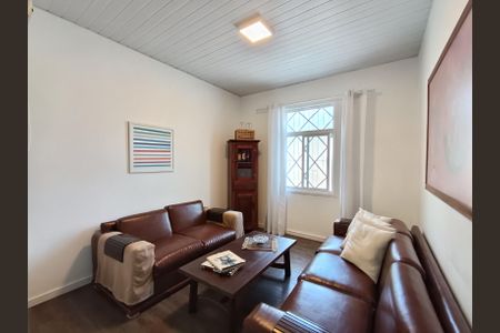 Casa à venda com 150m², 5 quartos e 3 vagas