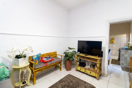 Casa à venda com 240m², 5 quartos e 4 vagasSala