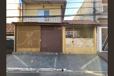 Casa à venda com 240m², 5 quartos e 4 vagasFachada