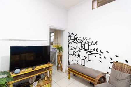 Casa à venda com 240m², 5 quartos e 4 vagasSala