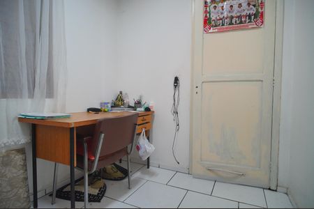 Casa à venda com 100m², 3 quartos e 2 vagasQuarto 3