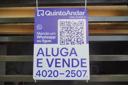 Casa à venda com 100m², 3 quartos e 2 vagasPlaca