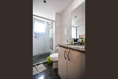 Apartamento à venda com 248m², 4 quartos e 4 vagasBanheiro da Suíte 1