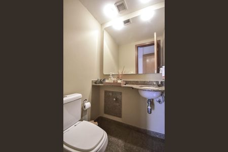 Apartamento à venda com 248m², 4 quartos e 4 vagasLavabo