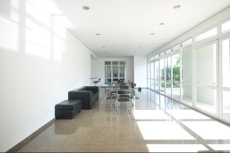 Apartamento à venda com 248m², 4 quartos e 4 vagasÁrea comum - Salão de festas