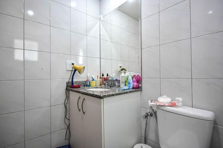 Apartamento à venda com 248m², 4 quartos e 4 vagasBanheiro da Suíte 3