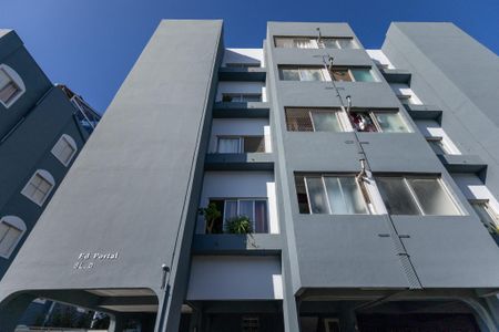 Apartamento à venda com 65m², 2 quartos e 1 vaga Apartamento à venda com 65m², 2 quartos e 1 vagaFachada