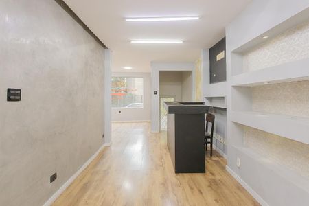 Casa à venda com 187m², 3 quartos e sem vaga Casa à venda com 187m², 3 quartos e sem vagaSala
