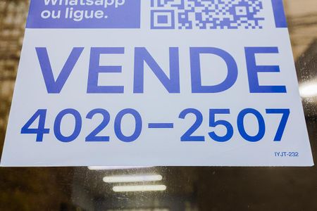Casa à venda com 187m², 3 quartos e sem vaga Casa à venda com 187m², 3 quartos e sem vagaPlaquinha