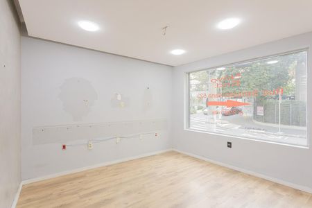 Casa à venda com 187m², 3 quartos e sem vaga Casa à venda com 187m², 3 quartos e sem vagaSala