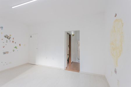 Casa à venda com 187m², 3 quartos e sem vaga Casa à venda com 187m², 3 quartos e sem vagaQuarto 2
