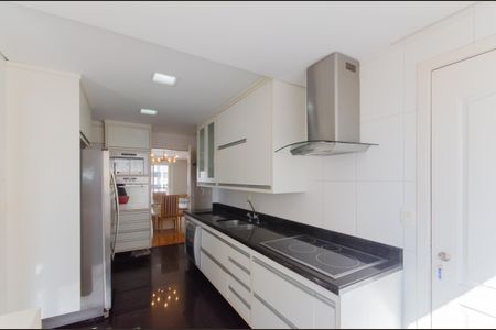 Apartamento à venda com 135m², 2 quartos e 2 vagasCozinha