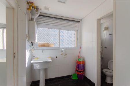Apartamento à venda com 135m², 2 quartos e 2 vagasÁrea de Serviço