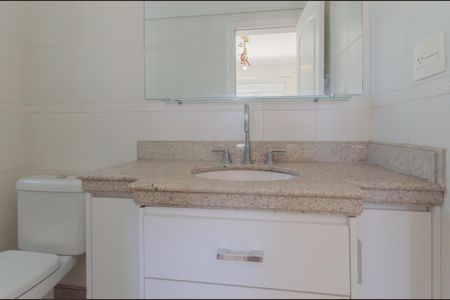 Apartamento à venda com 135m², 2 quartos e 2 vagasBanheiro da Suíte 1