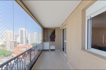 Apartamento à venda com 135m², 2 quartos e 2 vagasVaranda