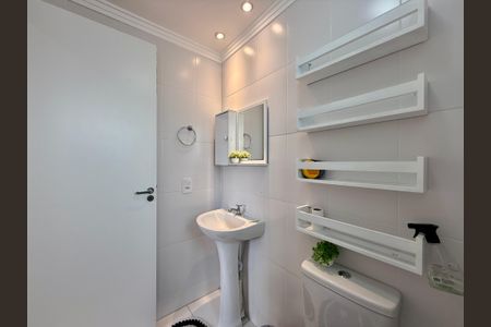 Apartamento para alugar com 46m², 2 quartos e sem vagaBanheiro