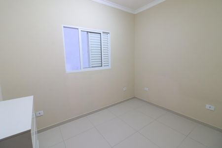 Quarto 2 de casa para alugar com 2 quartos, 50m² em Helena Maria, Osasco