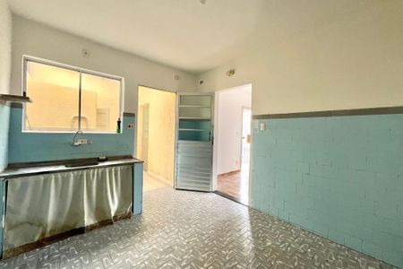 Casa à venda com 90m², 3 quartos e 1 vaga Casa à venda com 90m², 3 quartos e 1 vagaCozinha