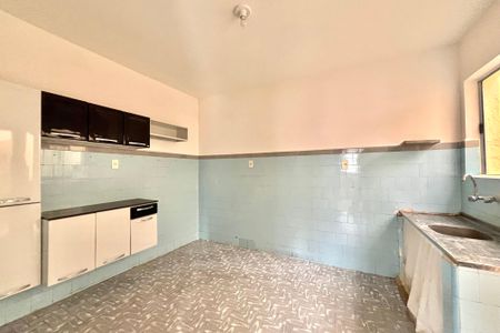 Casa à venda com 90m², 3 quartos e 1 vaga Casa à venda com 90m², 3 quartos e 1 vagaCozinha