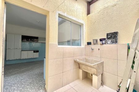 Casa à venda com 90m², 3 quartos e 1 vaga Casa à venda com 90m², 3 quartos e 1 vagaÁrea de Serviço
