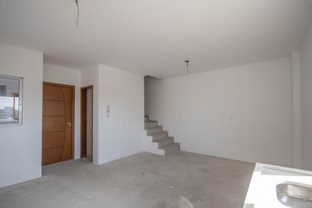 Apartamento à venda com 60m², 2 quartos e 1 vagaSala/Cozinha