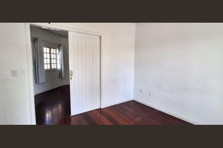 Casa para alugar com 240m², 5 quartos e 3 vagas Casa para alugar com 240m², 5 quartos e 3 vagasQuarto 4