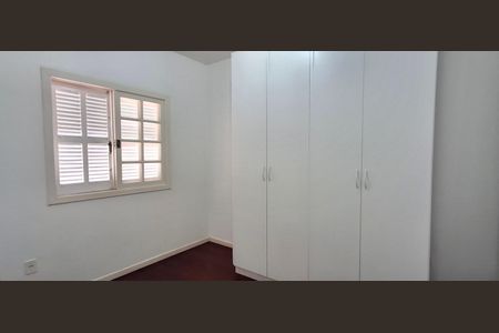 Casa para alugar com 240m², 5 quartos e 3 vagas Casa para alugar com 240m², 5 quartos e 3 vagasQuarto 2