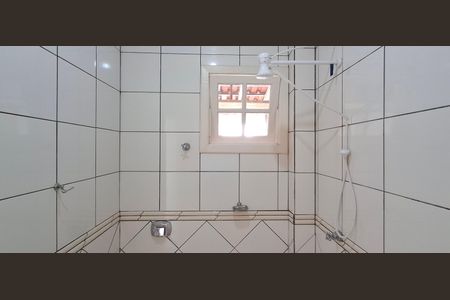 Casa para alugar com 240m², 5 quartos e 3 vagas Casa para alugar com 240m², 5 quartos e 3 vagasBanheiro 1