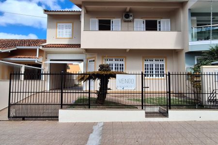 Casa para alugar com 240m², 5 quartos e 3 vagas