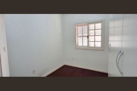 Casa para alugar com 240m², 5 quartos e 3 vagas Casa para alugar com 240m², 5 quartos e 3 vagasQuarto 2