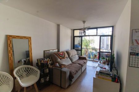 Apartamento à venda com 70m², 2 quartos e 1 vagaSala