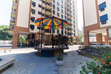 Apartamento à venda com 70m², 2 quartos e 1 vagaÁrea comum