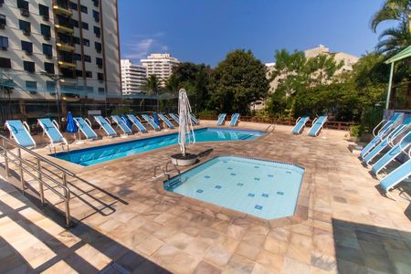 Apartamento à venda com 70m², 2 quartos e 1 vagaÁrea comum