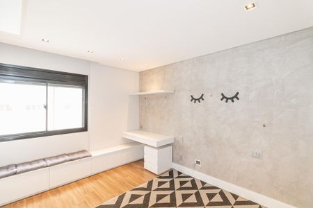 Apartamento à venda com 190m², 4 quartos e 3 vagas Apartamento à venda com 190m², 4 quartos e 3 vagasSuíte 2