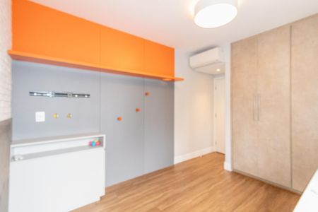 Apartamento à venda com 190m², 4 quartos e 3 vagas Apartamento à venda com 190m², 4 quartos e 3 vagasQuarto 1