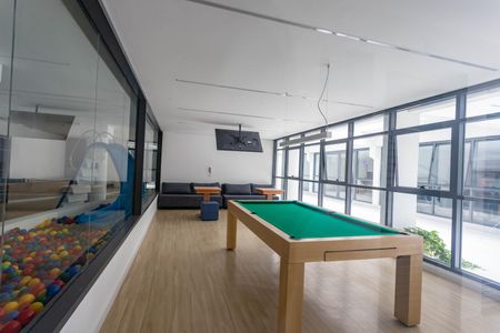Apartamento à venda com 69m², 3 quartos e 2 vagas Apartamento à venda com 69m², 3 quartos e 2 vagasÁrea comum - Salão de jogos
