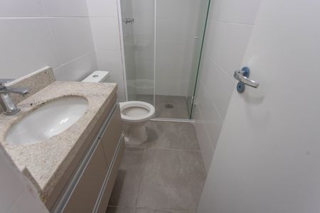 Apartamento à venda com 69m², 3 quartos e 2 vagas Apartamento à venda com 69m², 3 quartos e 2 vagasBanheiro social