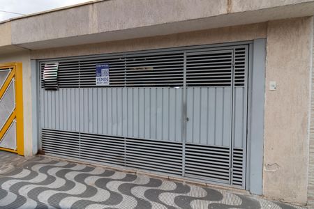 Casa à venda com 121m², 3 quartos e 2 vagasFachada