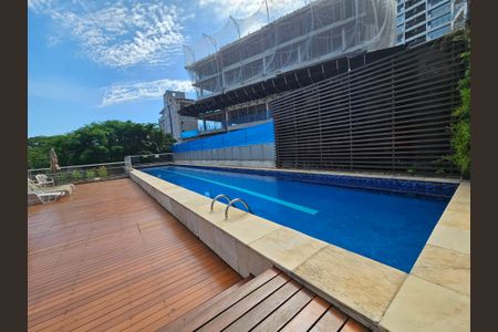 Apartamento à venda com 48m², 1 quarto e 1 vaga Apartamento à venda com 48m², 1 quarto e 1 vagaÁrea comum - Piscina