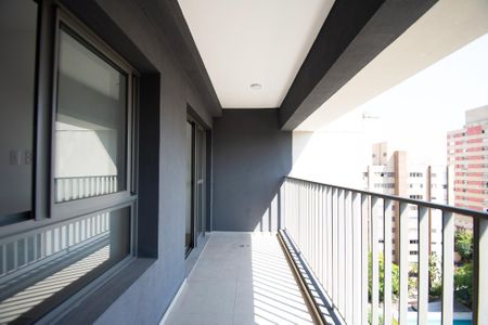 varanda Sala de apartamento à venda com 1 quarto, 34m² em Cerqueira César, São Paulo