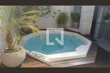 Apartamento à venda com 188m², 4 quartos e 2 vagas