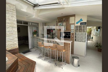 Apartamento à venda com 188m², 4 quartos e 2 vagas