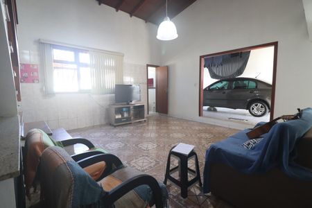 Sala de casa à venda com 2 quartos, 150m² em Canudos, Novo Hamburgo