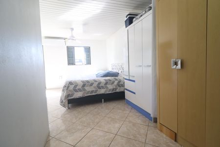 Casa à venda com 150m², 2 quartos e 2 vagasSuíte