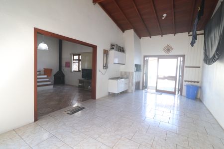 Casa à venda com 150m², 2 quartos e 2 vagasGaragem
