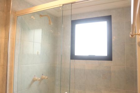 Apartamento à venda com 254m², 3 quartos e 3 vagasBanheiro da Suíte 2