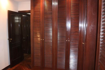 Apartamento à venda com 254m², 3 quartos e 3 vagasSuíte 2