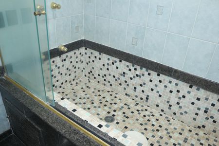 Apartamento à venda com 254m², 3 quartos e 3 vagasBanheiro da Suíte 3