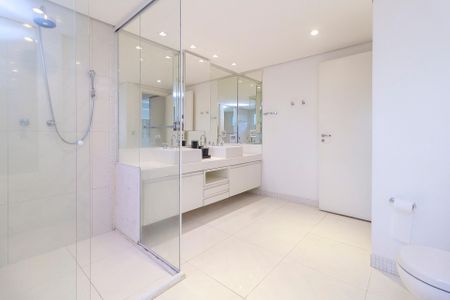 Apartamento à venda com 340m², 4 quartos e 4 vagasSuíte Principal - Banheiro